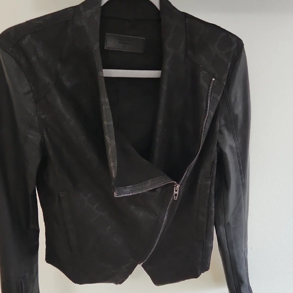 Black Women's Jacket - Picture 3 of 4